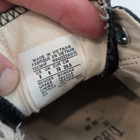 CONVERSE black canvas low top no tie sneakers size 8 - Picture 3 of 11